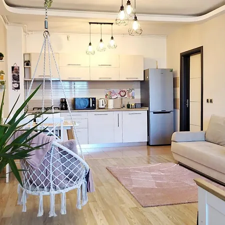 Jasmine Apartment *